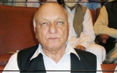 سپریم کورٹ بار کے سابق صدر عبدالطیف آفریدی کی نماز جنازہ پشاور میں ادا، سپردخاک