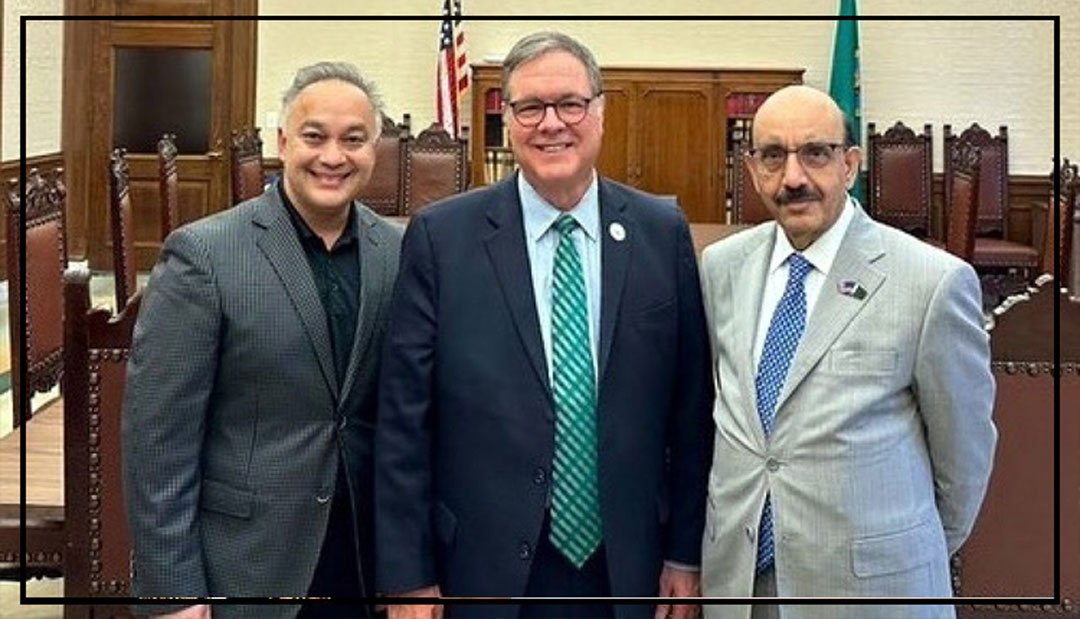 پاکستانی سفیر مسعود خا ن کی واشنگٹن کے لیفٹیننٹ گورنر ڈینی ہیک سے ملاقات