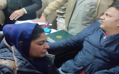 فواد چوہدری کو پیش نہ کرنے پر آئی جیز کے خلاف توہین عدالت کی درخواست دائر