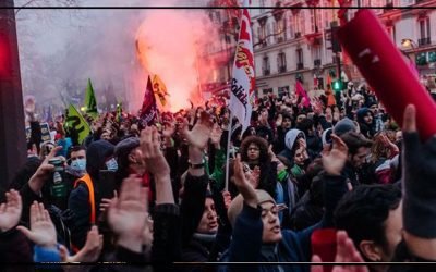 فرانس میں پنشن اصلاحات کے خلاف مظاہرے،جلاو گھیراو کی وجہ سے پروازیں منسوخ