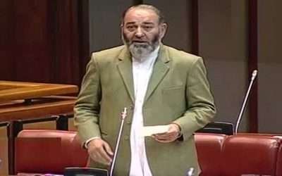 قبائلی اضلاع کے عوام کو امن دیں وہ مزید خون نہیں دیکھنا چاہتے، سینیٹر مشتاق احمد