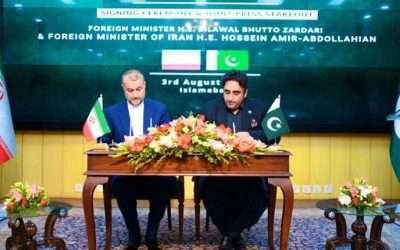 پاکستان اور ایران میں 5 سالہ اسٹریٹجک تجارتی معاہدے پر دستخط
