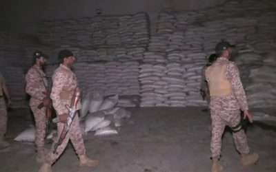 کراچی رینجرز کا چھاپہ، ذخیرہ کی گئی 1 ارب روپے کی چینی برآمد