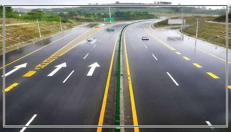 موٹر ویز پر غیرمنظور شدہ فوڈ پروڈکٹس کی فروخت بندکرنے کے نوٹسز جاری