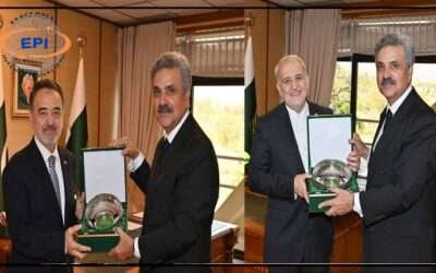 چیف جسٹس سے سفیروں کی ملاقاتیں، ایکسپریس  نیوز ہیڈلائنز