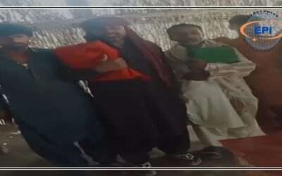 کشمور : کچے کے ڈاکوؤں نے 3 مغویوں کو قرآن پاک کے صدقے رہا کر دیا ،ویڈیو وائرل