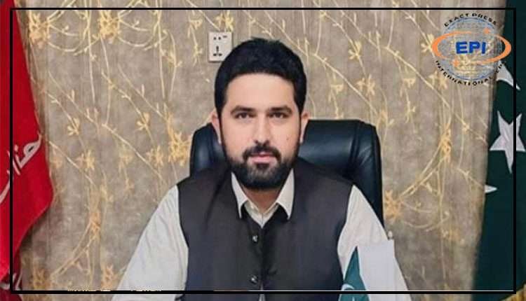 عقابی صفت وزیراعلی کی آمد،ایڈونچرپسند کپتان، محمداکرم عابد