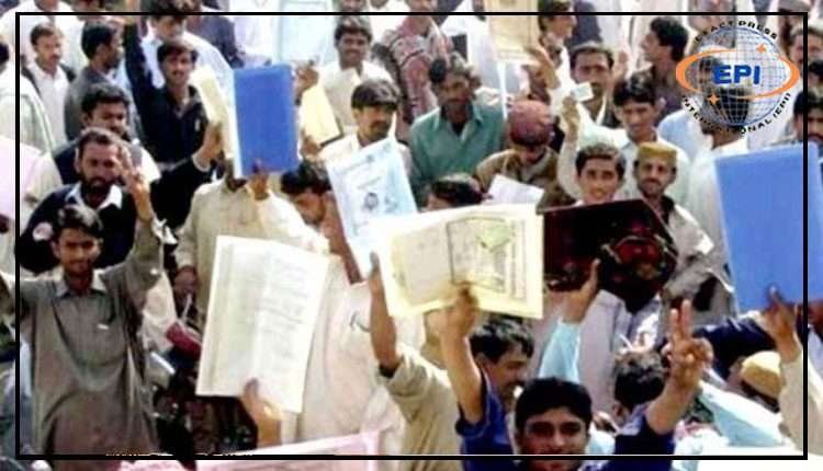 پنجاب :بے روزگاری میں ریکارڈ اضافہ ،4 سالوں میں 36 ہزار آسامیوں پر 24 لاکھ سے زائد درخواستیں موصول