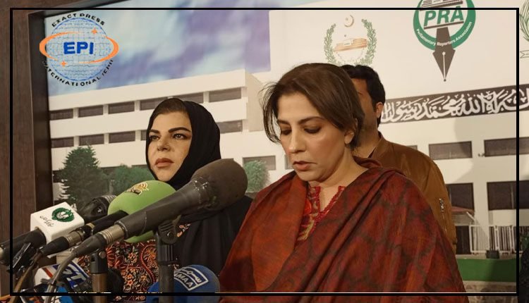 سینیٹرپلوشہ خان کی وزیرمواصلات سے سیاسی جنگ پارلیمینٹ کے باہر لانے کی دھمکی