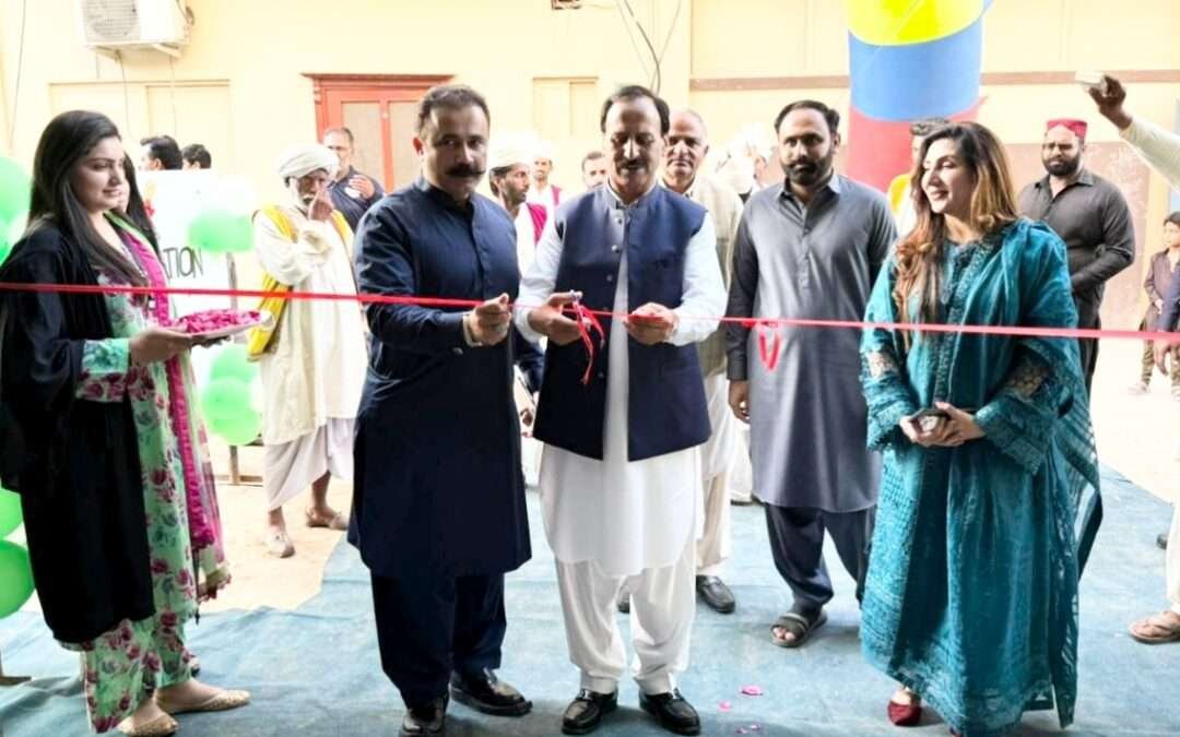 تعلیم عام کرکے مہذب معاشرے کا قیام عمل میں لایا جاسکتا ہے ،انجم عقیل خان